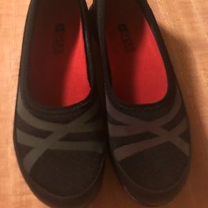 New . Shoe for crews.. non slip..